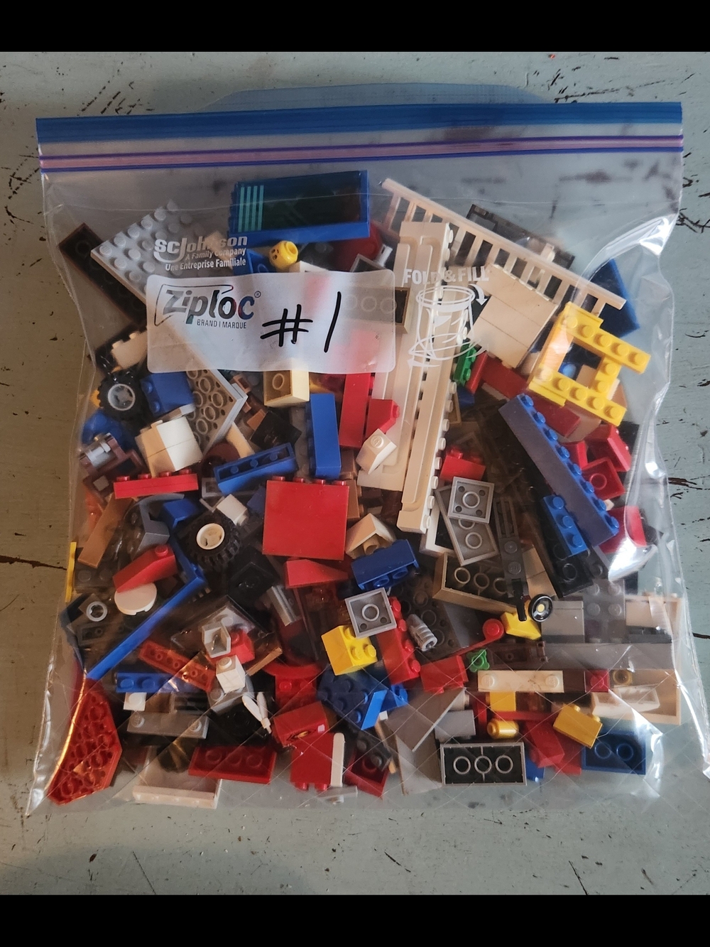 1lb Bag of Assorted Lego Bricks - Multicolor